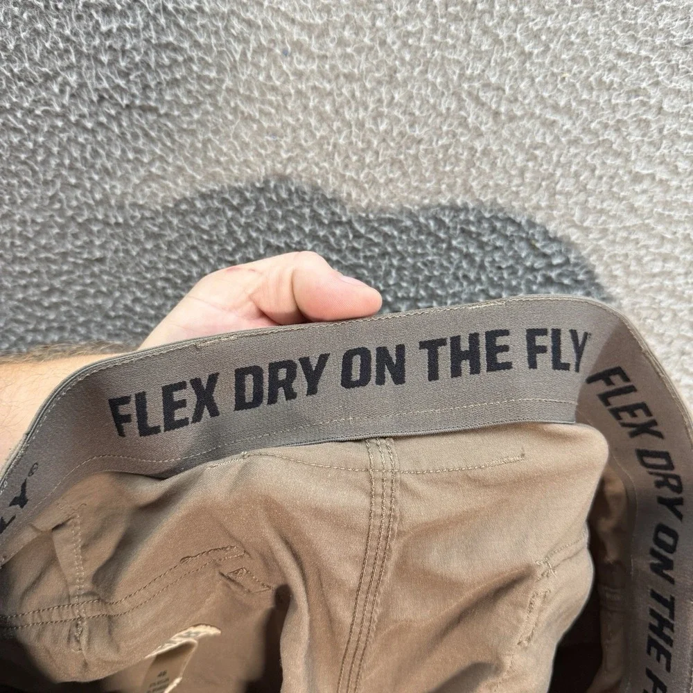 Duluth Trading Co Shorts‎ Mens 46 Brown Flex Dry On The Fly 9
